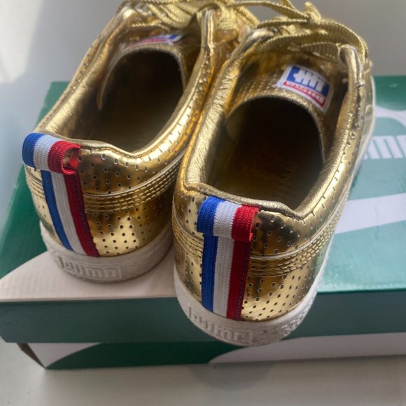 Puma Clyde UNDFT Undefeated 8.0 us Gold Rare - Picture 2 of 6